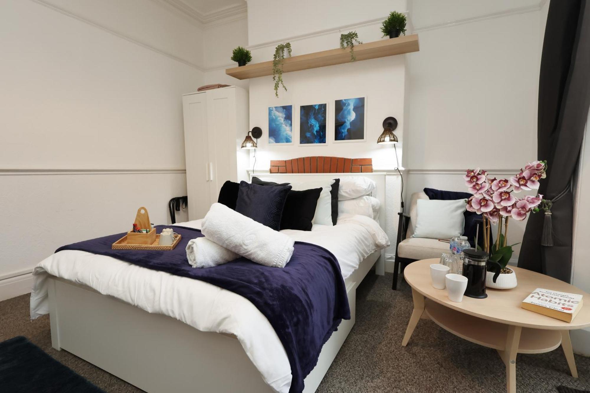 Cardiff City Guesthouse, Central Rooms, Fast Wi-Fi, On-Street Parking Кардіфф Екстер'єр фото