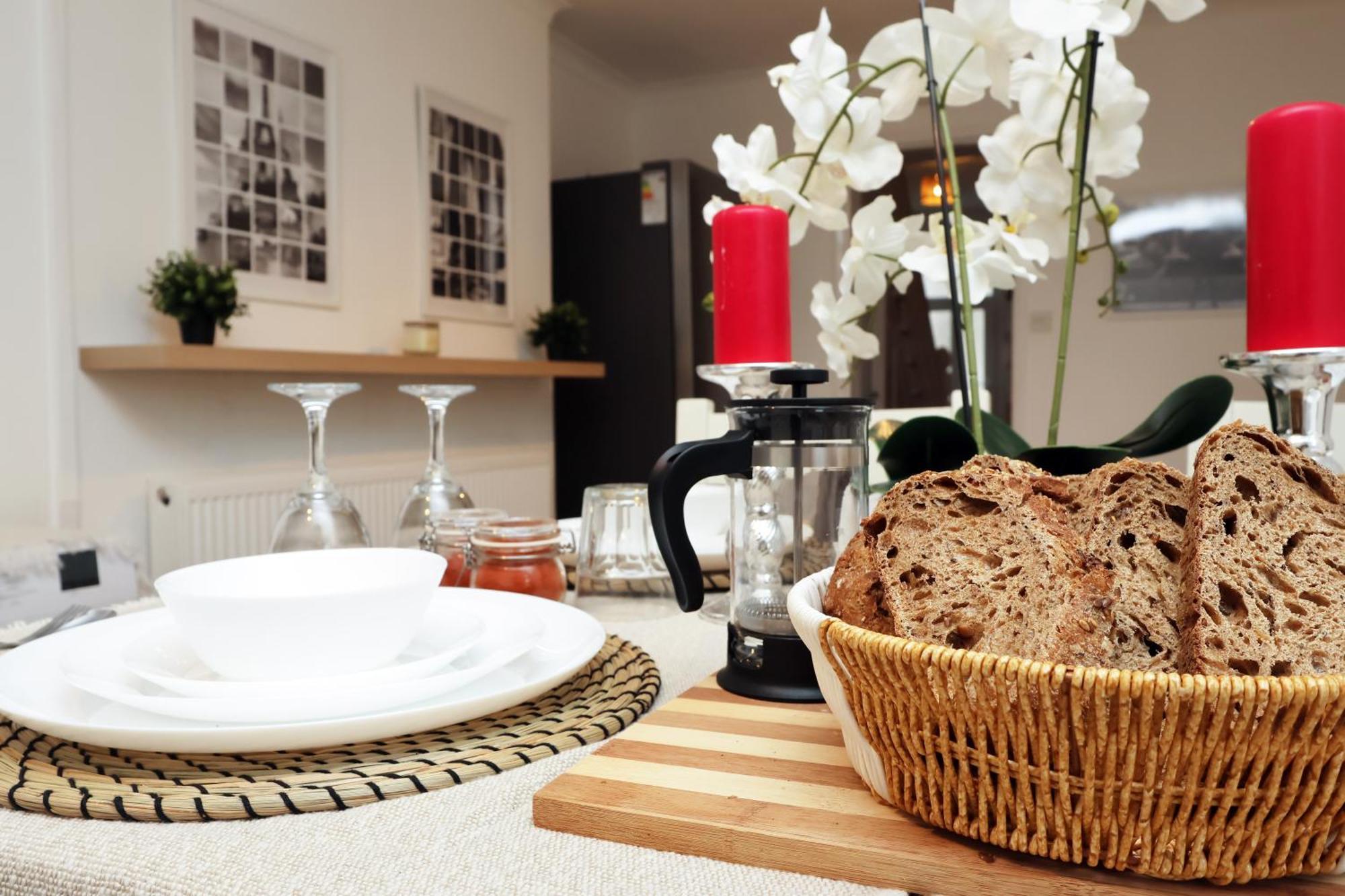 Cardiff City Guesthouse, Central Rooms, Fast Wi-Fi, On-Street Parking Кардіфф Екстер'єр фото