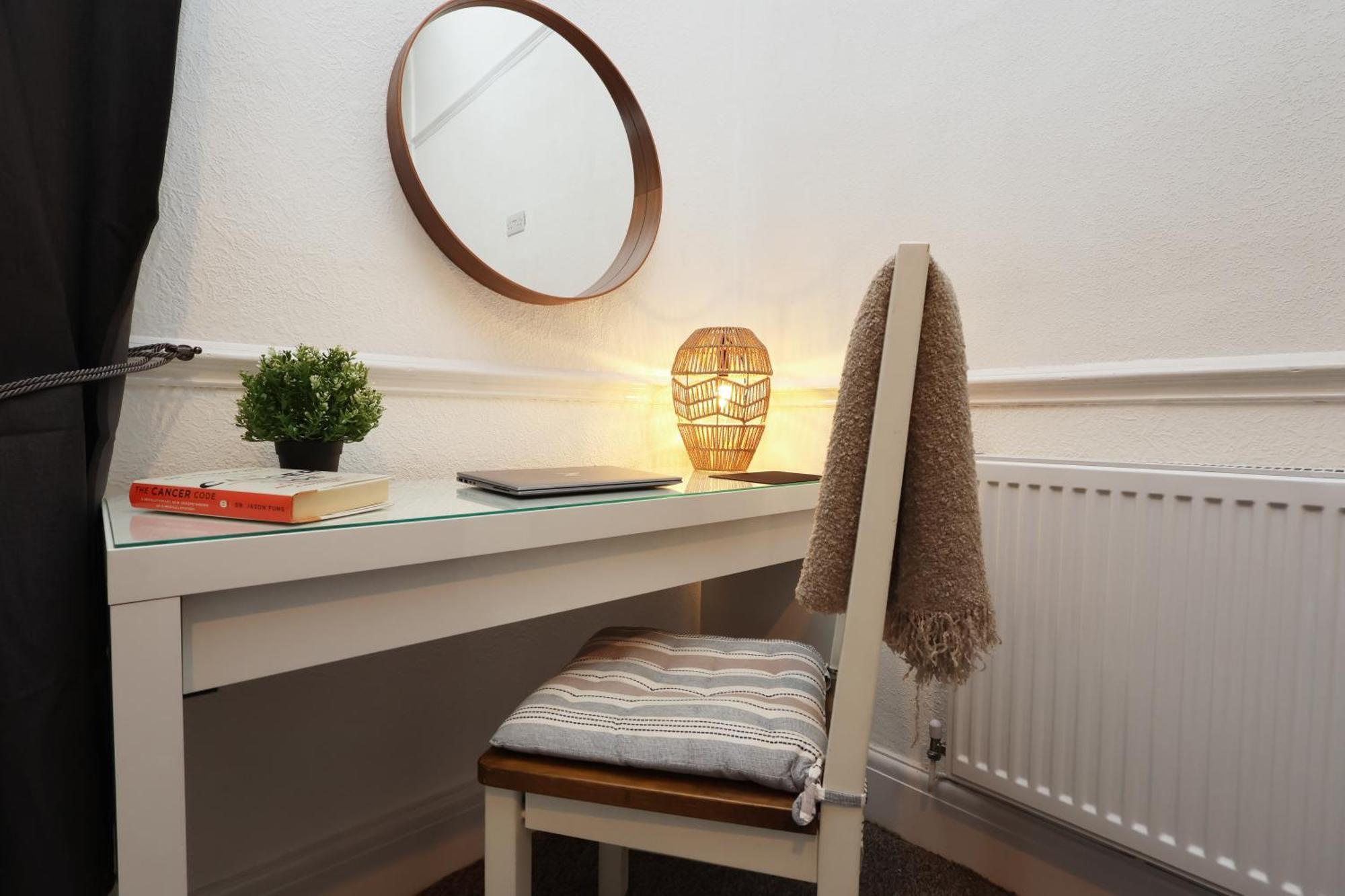 Cardiff City Guesthouse, Central Rooms, Fast Wi-Fi, On-Street Parking Кардіфф Екстер'єр фото